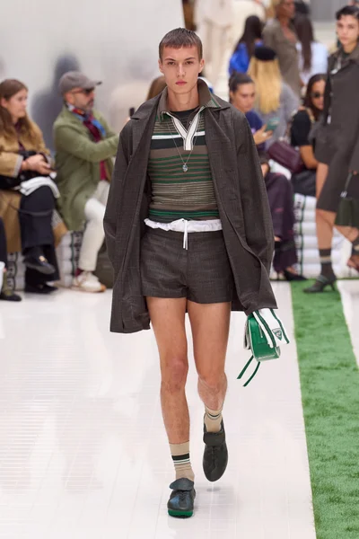 Look 40